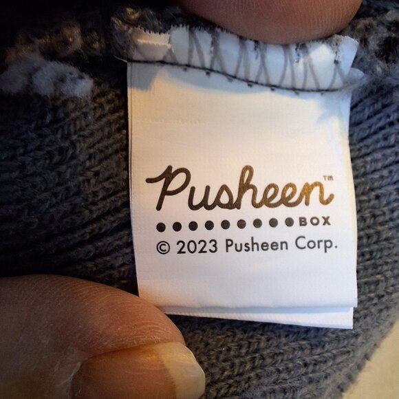 Pusheen Box 2023 Exclusive Cat Cuff‎ Knit Beanie Gray One Size Culturefly Kitty - Picture 3 of 7
